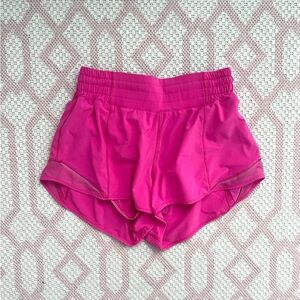 Lululemon Hotty Hot Shorts 2.5’ high rise